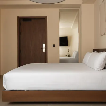 Limehome Bilbao San Mames 3*