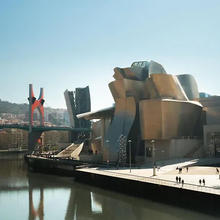 Limehome Bilbao San Mames 3*
