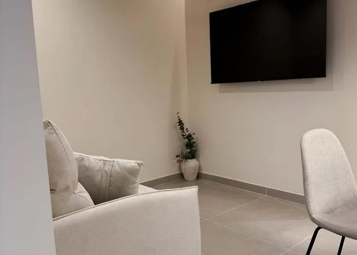 Limehome Juan Antonio Zunzunegui Apartahotel