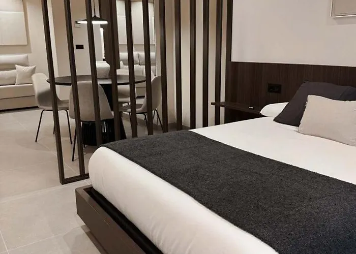 Apartahotel Limehome Juan Antonio Zunzunegui 3*